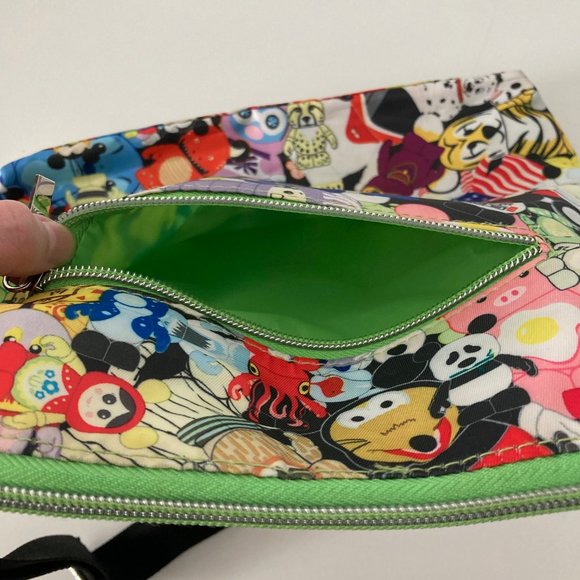 Disney Parks Vinylmation Crossbody Bag - 2 Outside Pockets & 1 Inside Zip Pocket - Picture 4 of 10